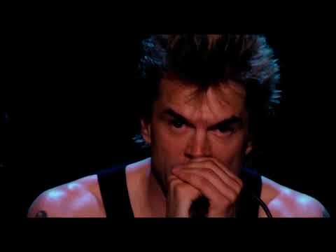 Die Toten Hosen // The Guns Of Brixton (Unplugged) [Offizielles Musikvideo]