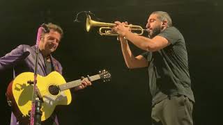 "Les Dessous Chics" -M- &amp; Ibrahim Maalouf - Pour Jane Birkin (Les Arènes de Bayonne 18.07.23)