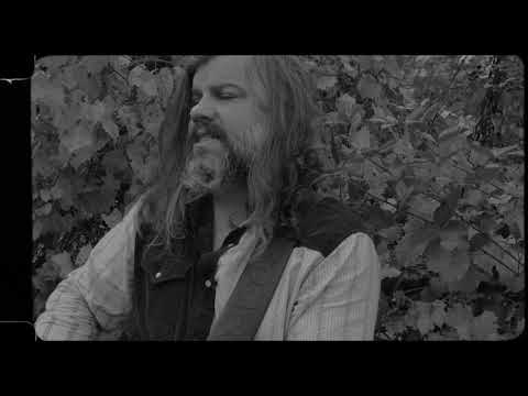 Matt Woods: My Southern Heart [Official Music Video]