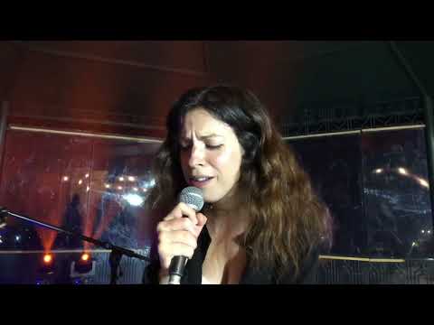 Ivan Diogo & Laura Varges - "Man in the Box"