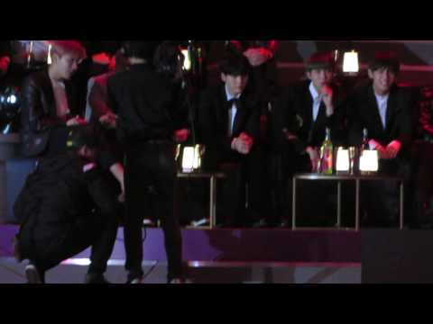 [FANCAM] 161202 BTS react to Taemin @MAMA 2016 HK