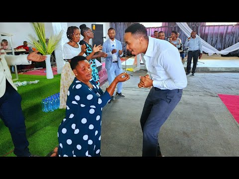 Emanuel nicarios_Mama( live perfomance )