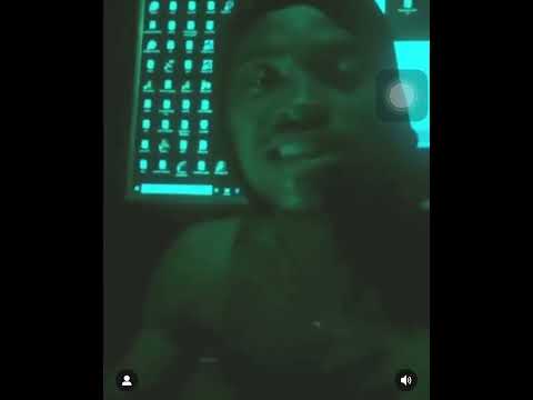 Freestyle de C2B bitch au studio 2.0 Cramcity Gang