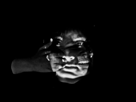 A Veces Quisiera Arrancarme La Piel