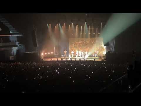 Amaia Romero canta con Rigoberta Bandini en  Pamplona