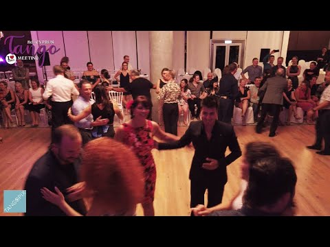 La ronda de los maestros becomes a tanda !!! Osvaldo Pugliese - La Tupungatina.