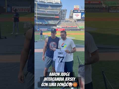 Aaron Judge intercambia jersey con Luka Dončić⚾️🏀#Yankees #Lakers #NBA #MLB #RepBX #AllRise