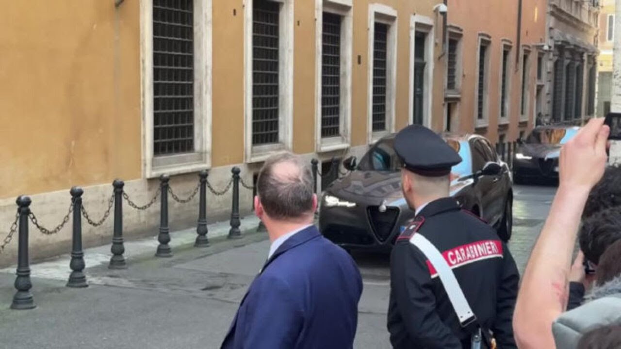 Meloni entra in Senato per informativa in Aula