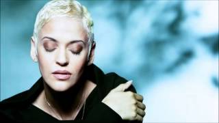 Mariza &amp; Tito Paris - Beijo de Saudade (fado/jazz/morna)