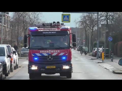 Middelbrand in Woning aan de Verspronkweg in Haarlem Brandweer met spoed onderweg