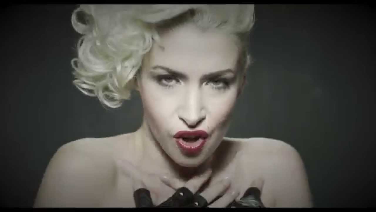 Romina Falconi — Maniaca