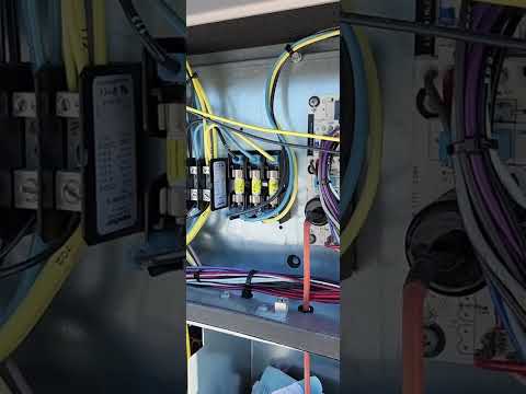 Bypass a VFD in a York package unit #hvacrepair #york #hvac #vfd #hvactraining