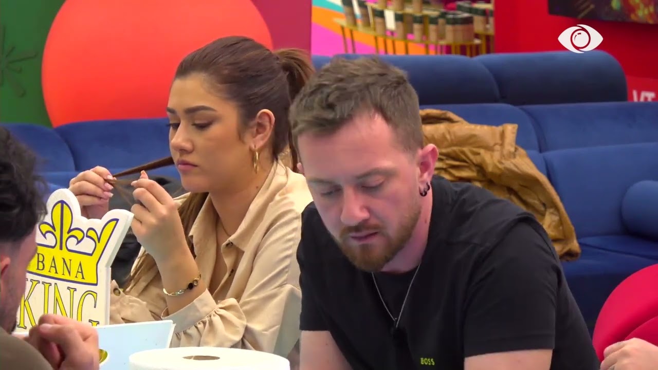 “Kisha tërheqje ndaj vajzave për një periudhë”/ Krisa flet me banorët: Kisha qejf t’i shikoja...