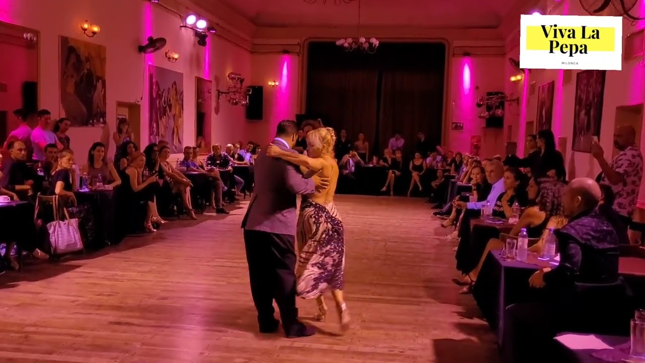 ALEJANDRA MANTIÑAN y LEANDRO GOMEZ en Viva La Pepa Milonga 2022 (3/4)