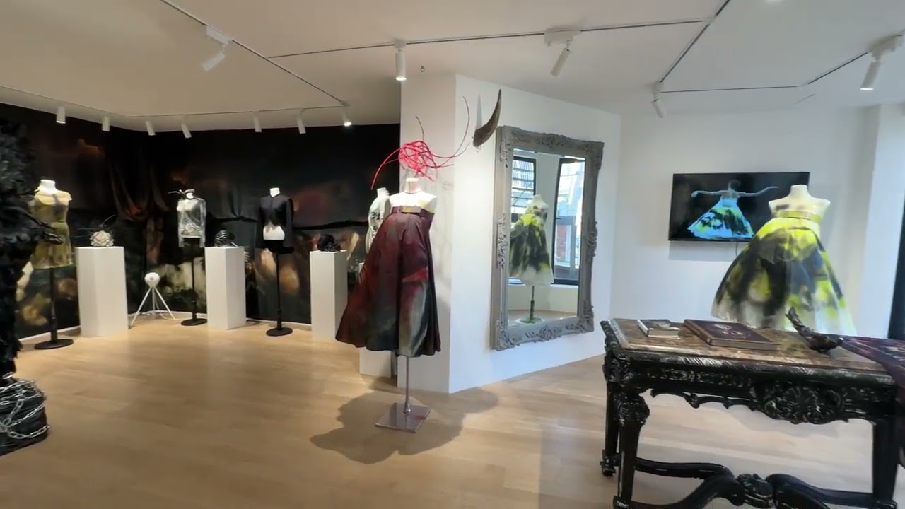 The Barque of Lee-A-McQueen