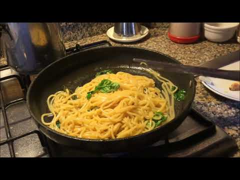 Spaghetti aglio, olio ed erbette aromatiche (da fare oggi stesso)