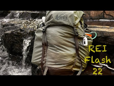 REI Flash 22 daypack review