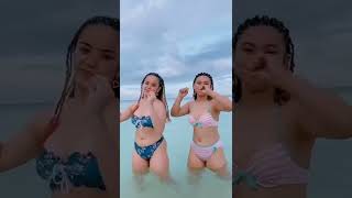 Cewek Cantik pakai Bikini # Shorts