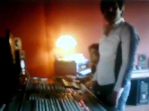 UĞUR BAYAR CANLI STÜDYO KAYIT " BOYNU BÜKÜKLER "