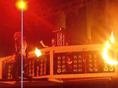 Ferry Corsten @ Kazantip.  Yuri Kane - Right Back.