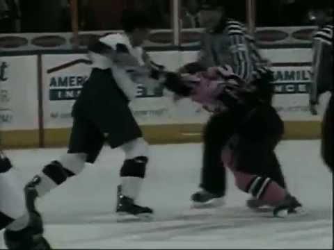 Daniel Amesbury vs David Simoes