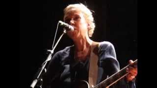 Throwing Muses - Milan (Live @ Islington Assembly Hall, London, 25/09/14)