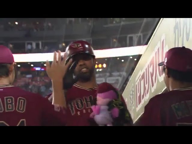 【4回裏】イーグルス・ペゲーロがバックスクリーン直撃の3ランを放つ!! 2017/6/7 E-DB