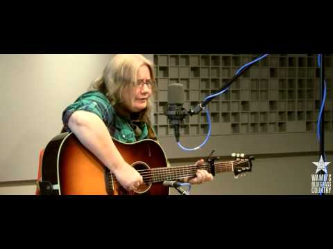 Kate Campbell - Signs Following [Live at WAMU's Bluegrass Country]