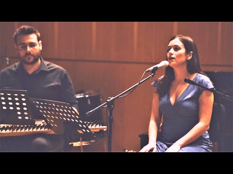 Όλα τα μέρη σκοτεινά & Ραστ σαρκί - Εύα Μισοκέφαλου