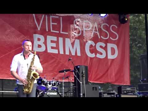 Pamela O’Neal Live @Cologne Pride 2017 – We Are Family (Sister Sledge)