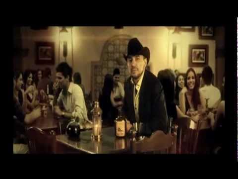 Fidel Rueda - Vaciando Botellas - Video Oficial