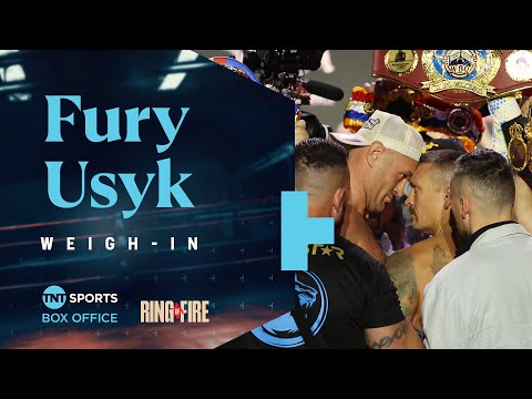 ???? Tyson Fury SHOVES Usyk at their weigh-in and face-off ahead of #RingOfFire ????????????