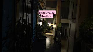 26년 Bee Gees - First of May, 회전목마