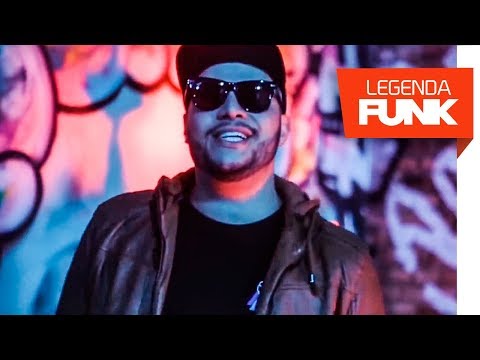MC Lucas - Vai Chacoalhando (Videoclipe Oficial)