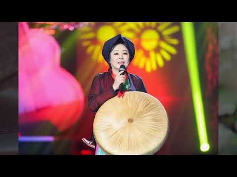 Thể hiện bởi Thu Hiền