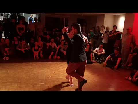 Maria Filali et Octavio Fernandez - Milonga El Garron - 2/5 : "Anibal Troilo" - Julio de Caro (1949)