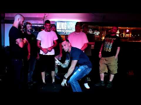 Phil Scriptz vs Sill-E