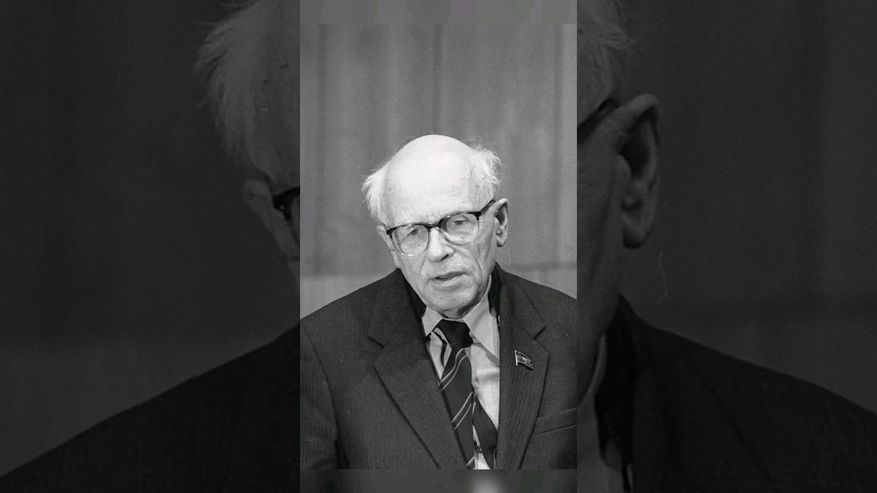 Andrey Sakharov: Bridging Science and Humanity in the Soviet Era