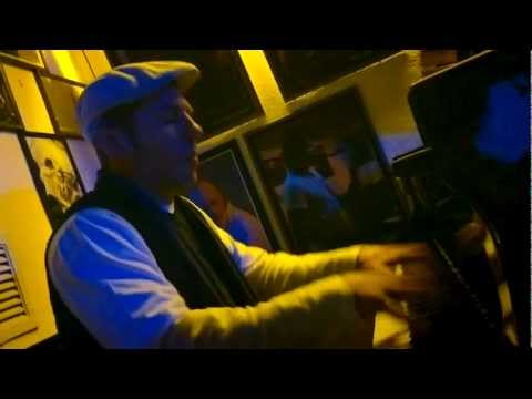 Luca Mannutza piano solo  -  Ristopub Moro - Cava de' Tirreni - Salerno