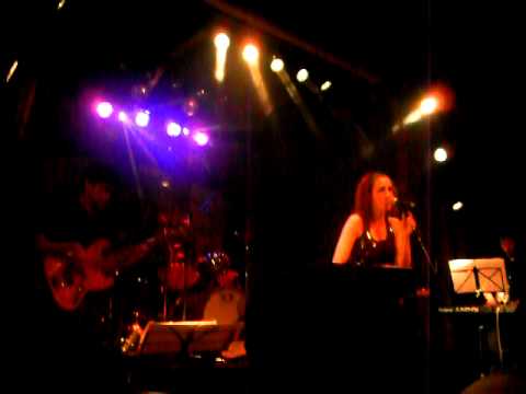 Crisálida - Never marry a railroad man