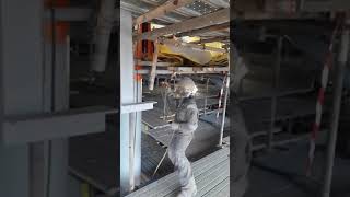 painting apply top coat offshore project