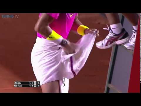 Rafael Nadal shorts change at 2015 Rio Open quarter finals
