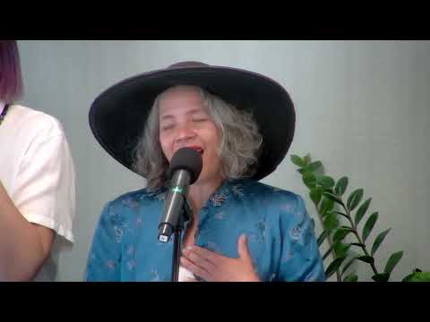 Gina René & The Core — “Pour Yourself In Me” (Rickie Byars) [Live]