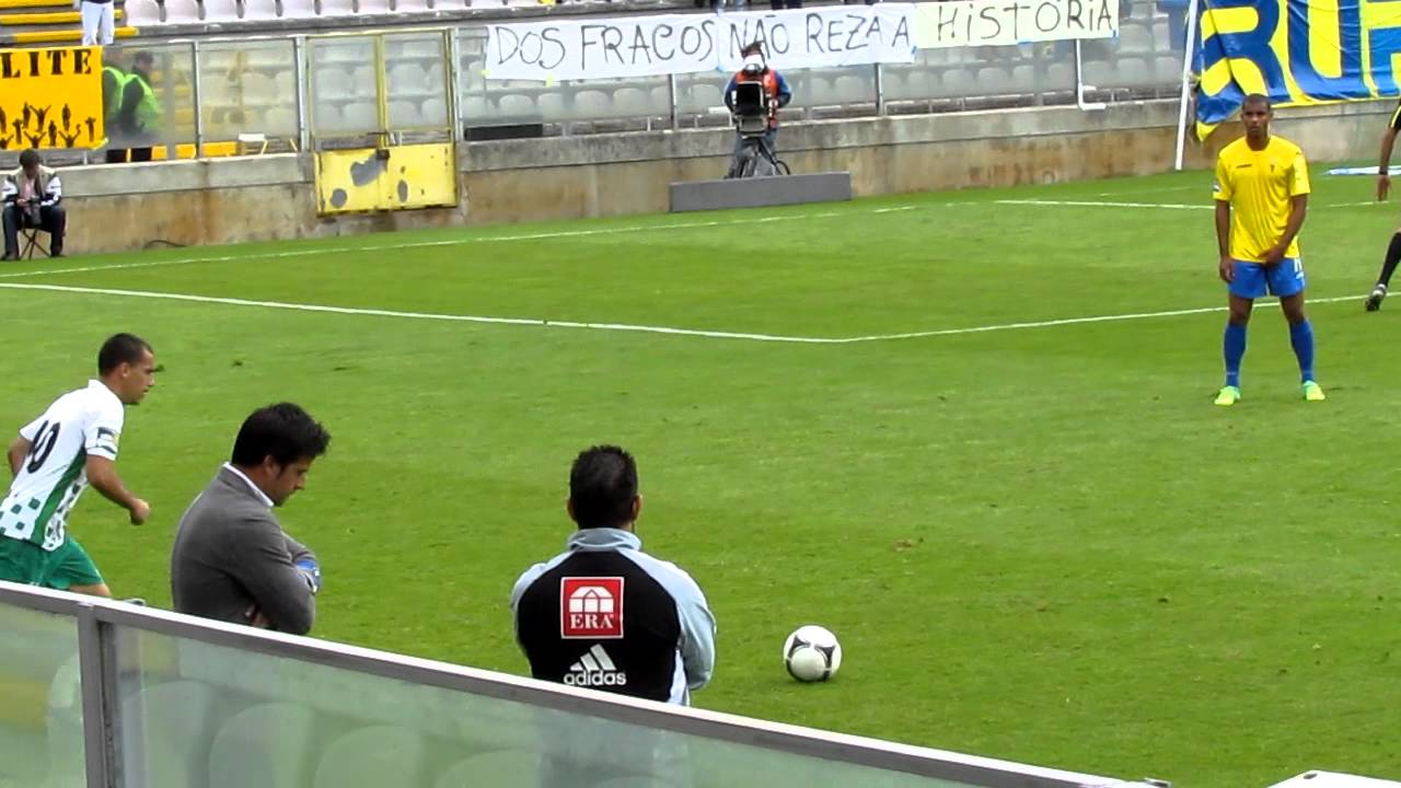 MOREIRENSE - Estoril - Golo Castro