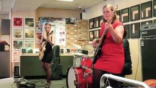 Hedvig Mollestad Trio @ Big Dipper