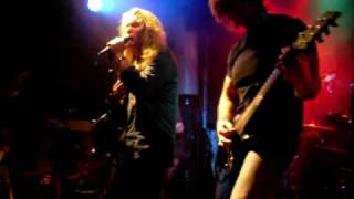 Leverage - Mister Universe, Live