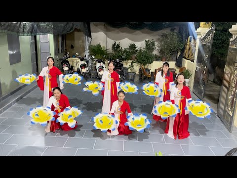 Múa: Lời ca dâng Bác - Tập thể chi hội phụ nữ xóm 2 thôn Đại An.