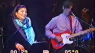 Mercedes Sosa &amp; Luis Alberto Spinetta - Barro tal vez (en vivo)