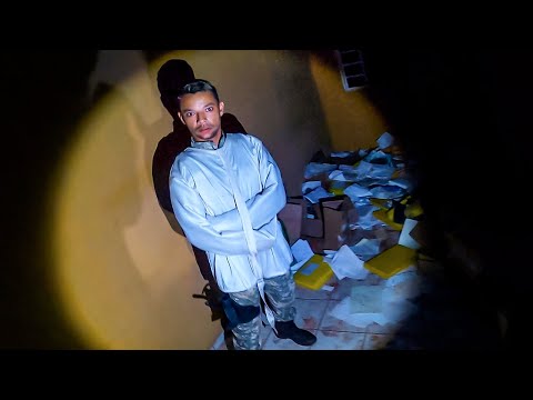 ENCONTRAMOS O LIDER COM UMA CAMISA DE FORÇA NO MANICÔMIO ABANDONADO