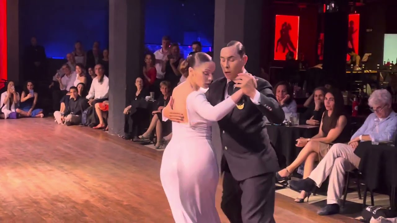 Video thumbnail for Suyay Quiroga y Jonny Carvajal @ D’Arienzando Tango Festival 26DEC24 Subscribe🔔#tango #milonguerotv